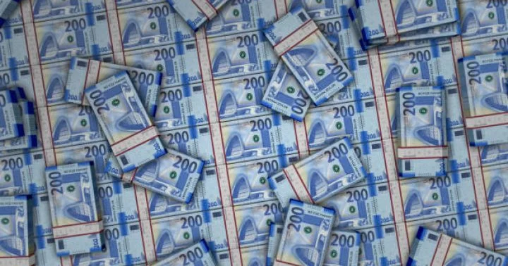 Dövriyyədə olan nağd pul və bank ehtiyatları azalıb