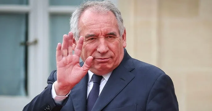 Fransada dərin böhran RAKURS
