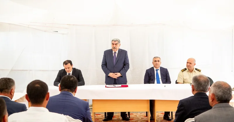 Rüstəm Xəlilov Kərimbəyli kənd sakinlərinin problemlərini dinləyib FOTO