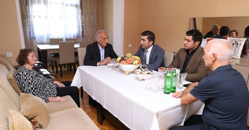 YAP Gəncə şəhər təşkilatının veteran üzvünün 90 illik yubileyi qeyd olunub FOTOLAR