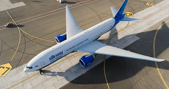 Третий грузовой самолет Boeing 777 авиакомпании Silk Way West Airlines прибыл в Баку