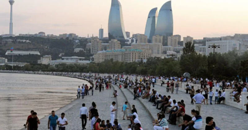 2024 cü ildə daimi yaşayış üçün Azərbaycana neçə nəfər gəlib?