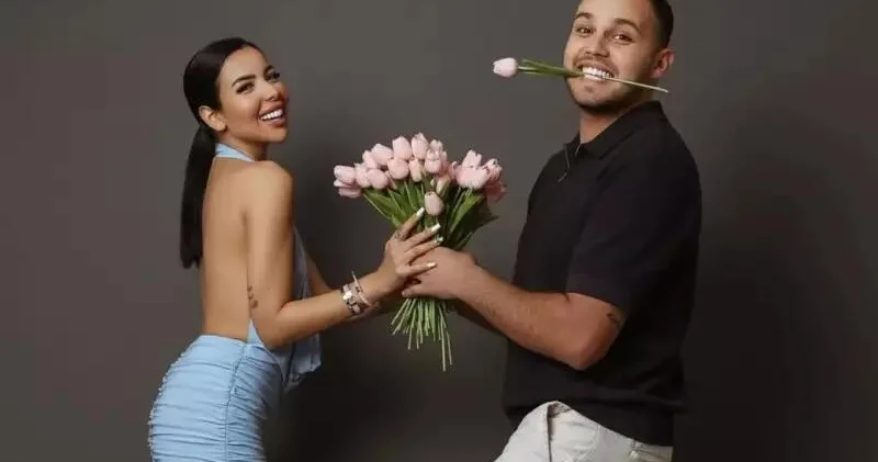 Qayınanasının ona yazdığı mesajları paylaşdı FOTO