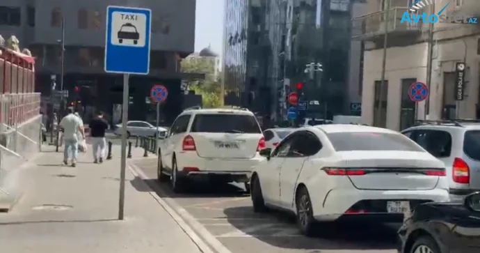 “Taksi duracaqları olan hissələrə kamera qoyulsa, sürücülər çəkinər” ŞİKAYƏT VİDEO