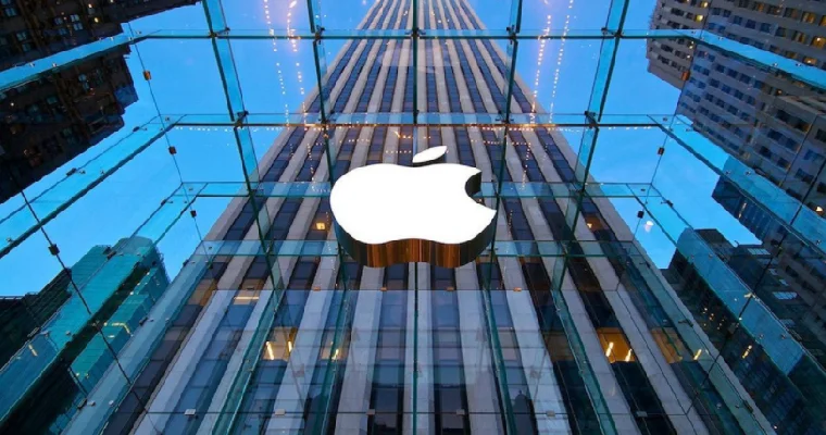Apple müştəriləri daha asan inandırmaq üçün işçilərini süni intellektlə öyrədəcək