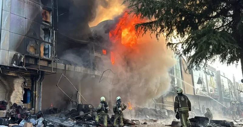 İstanbulda 17 mağaza yanaraq kül oldu YENİLƏNİB