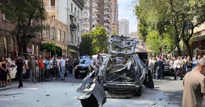 Взрыв автомобиля в Ереване: сообщается о раненых