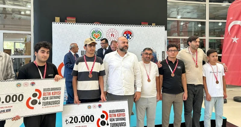 Naxçıvan şahmatçıları Malatyada fərqləniblər FOTO