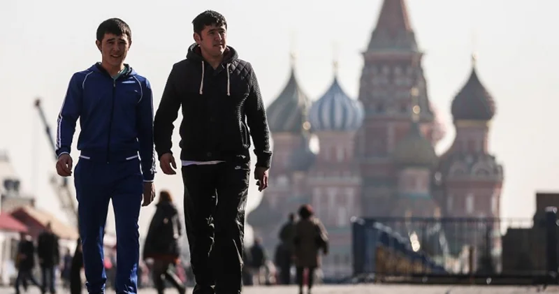 Kremlin yeni anti miqrant qanunu nədən xəbər verir? (ŞƏRH)
