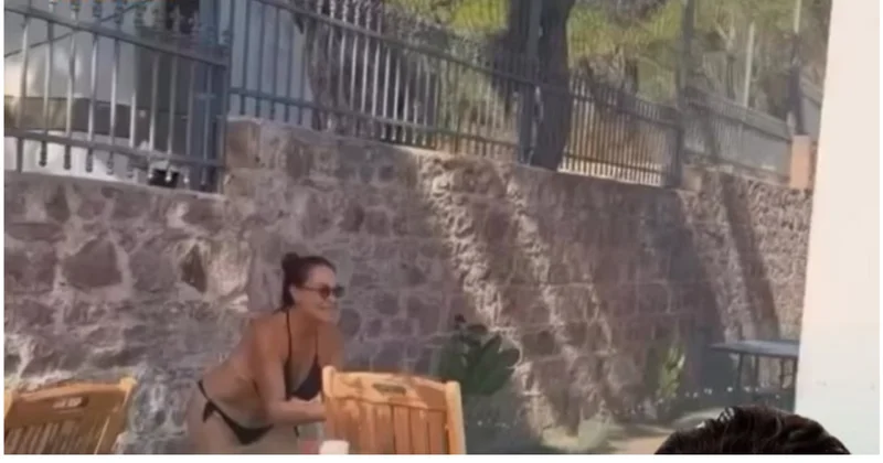 62 yaşlı türk aktrisanın bağında əyləncəli anlar: Çimərlik geyimində su davası (Video)