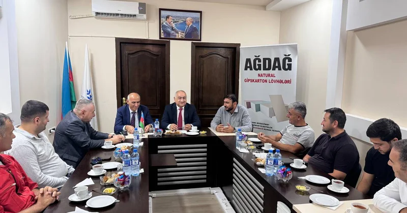 YAP Qaradağ rayon təşkilatı “Avanqard N” MMC də görüş keçirib FOTOLAR