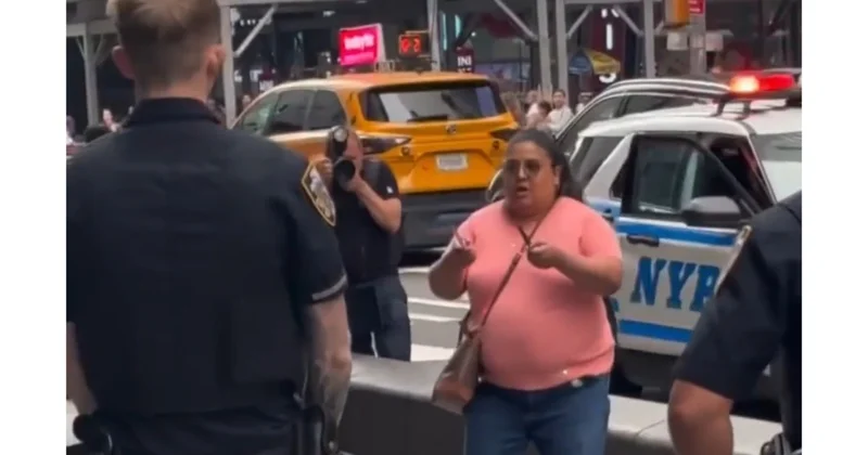 Times Meydanı nda bıçaqlı hücum: Polis cinayətkar qadını öldürdü Anbaan Video