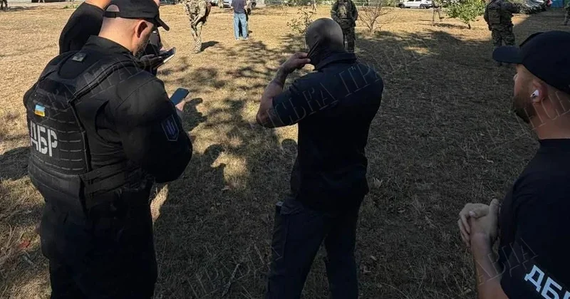 В Киеве сообщили о перестрелке между сотрудниками СБУ и военной разведки