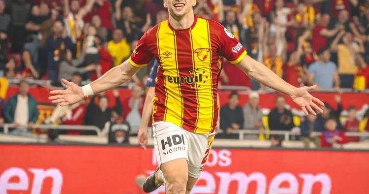 İzmir klubu Qalatasaray ın təklifini qəbul etmədi