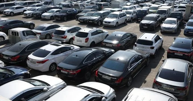 Cənubi Koreyada Rusiyaya avtomobil tədarük edən 4 nəfər TUTULDU