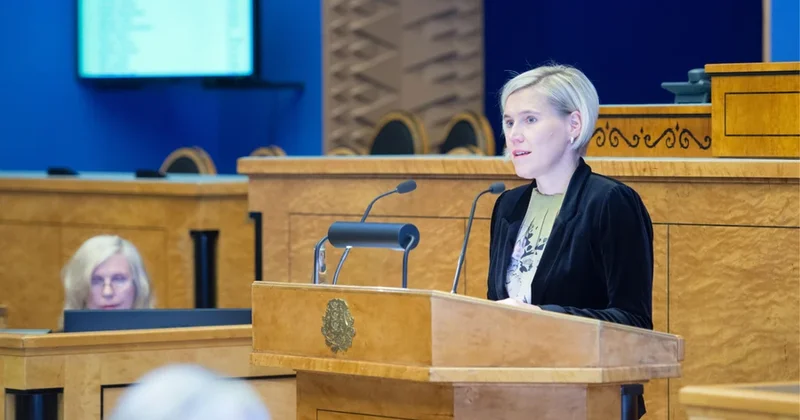 Estoniyada yeni prezident seçildi 51 yaşlı xanım