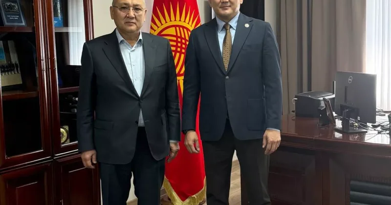 Масадыков и Орозбеков обсудили вопросы коллективной безопасности