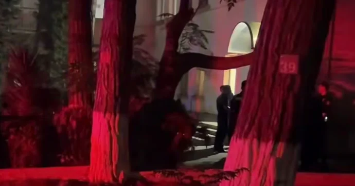 Sumqayıtda doğum evində yanğın: Təxliyə başladı FOTO