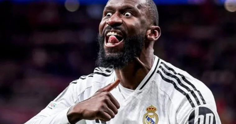 Rüdiger millidən getdi