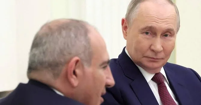 Putin Paşinyanı Moskvaya çağırdı: “Gəlsin, söhbət edək”