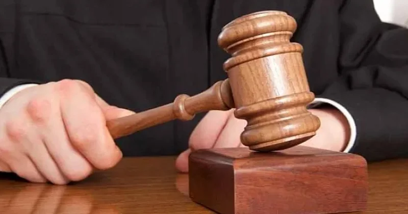 Судят бывшего сотрудника Минюста и его подельников