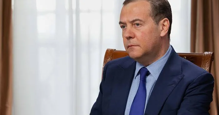 Медведев призвал ударить по Германии Minval Politika
