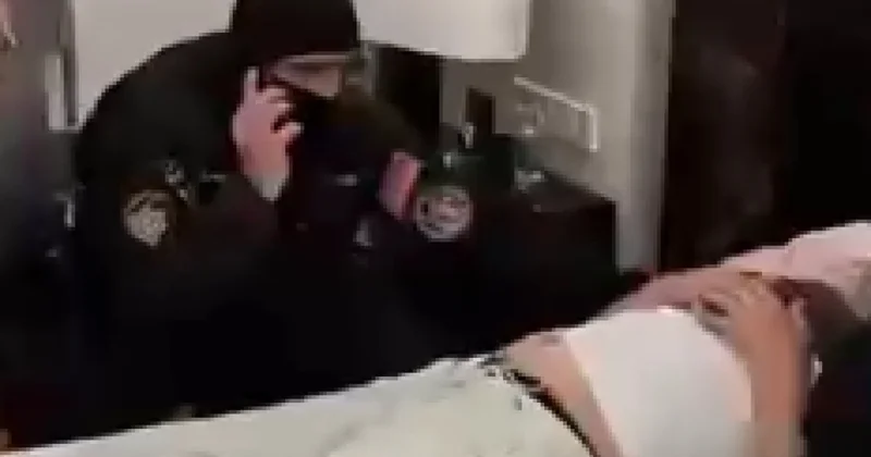 Хачатряна доставили в суд на носилках видео