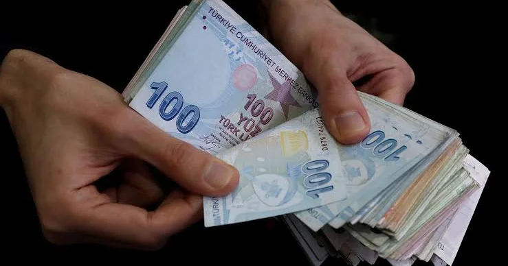 Türkiyə iqtisadiyyatında zəifləmə: Sənayədə eniş, işsizlikdə artım