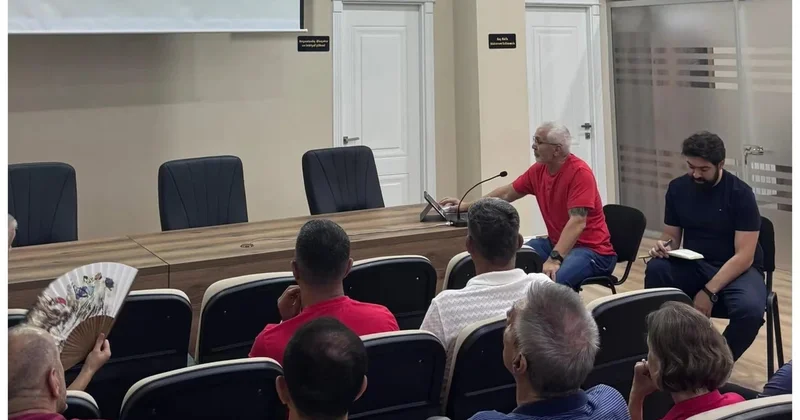 Almaniyalı mütəxəssis Azərbaycanın atletika məşqçiləri üçün seminar keçib