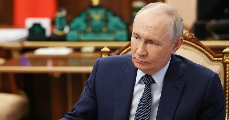 Putin: Rusiya zərər çəkmiş neft emalı zavodlarının əksəriyyətini təmir edib