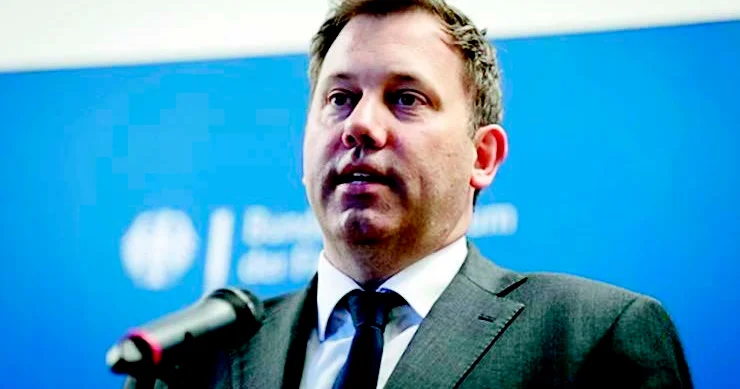 Almaniya vitse kanslerinin təyyarəsi ABŞ da qalıb