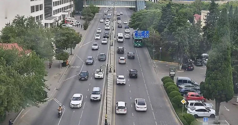 Bakıda hazırda sıxlıq müşahidə olunan yollar açıqlanıb