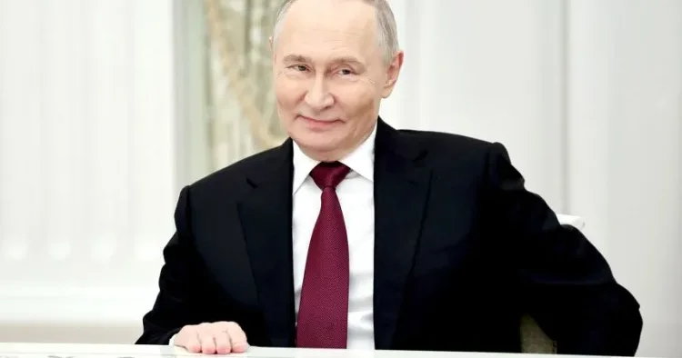 Rusiya Uzaq Şərq və Arktikadakı ərazilərini inkişaf etdirməli və gücləndirməlidir Putin
