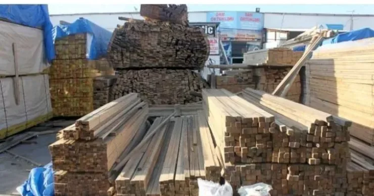 Dərnəgül dəki taxta bazarında fəhlənin meyiti tapıldı