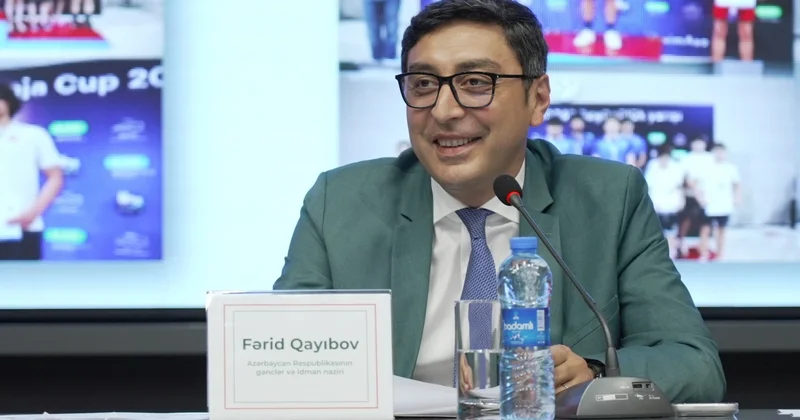 Fərid Qayıbov yüksək nəticə göstərən idmançılarla görüşüb