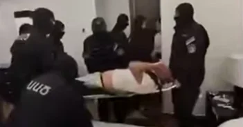Ermənistanda eks naziri yatağından məhkəməyə belə apardılar VİDEO