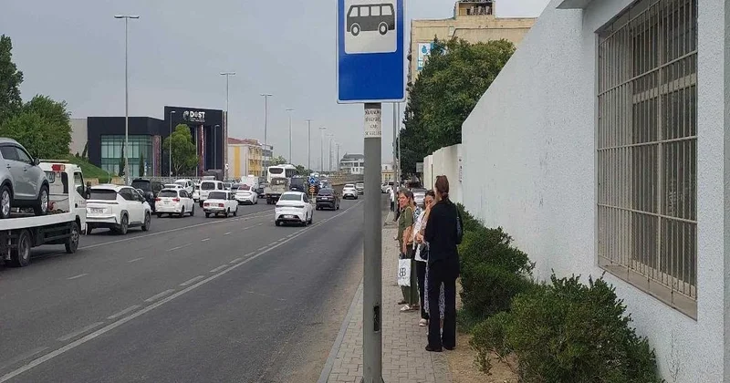 AYNA məsuliyyətsizlik edir: Prospektdə pavliyon problemi