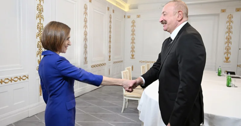 Prezident Kopenhagendə Maya Sandu ilə görüşüb