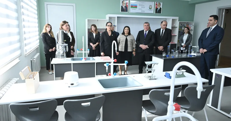Xətai rayonunda Heydər Əliyev Fondu tərəfindən yeni məktəb binası istifadəyə verilib
