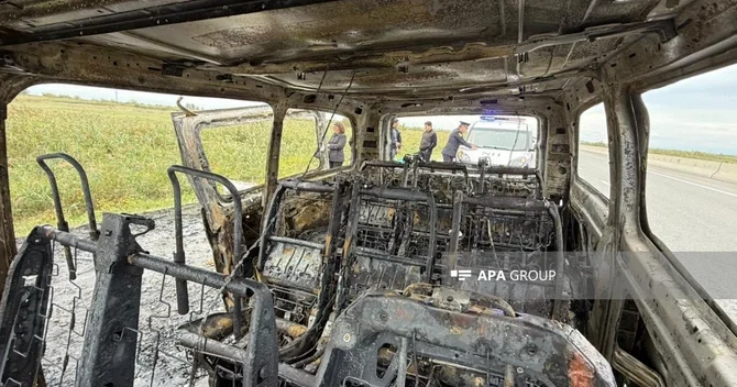 Bakı Qazax yolunda Vito yanıb KÜL OLDU