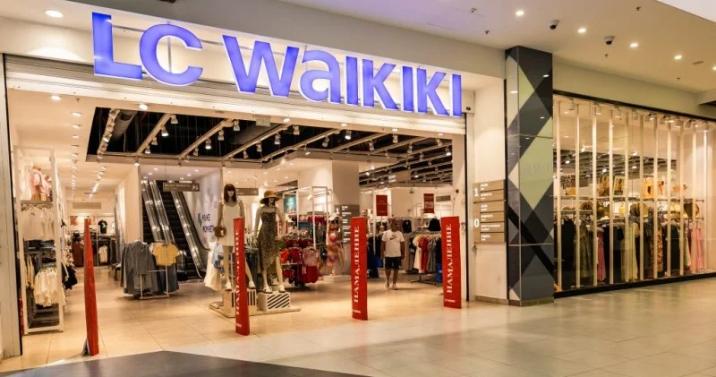 “LC Waikiki” müştəriləri BELƏ ALDADIR etiketdə bir, kassada fərqli qiymət VİDEO