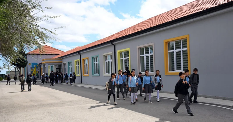 Xəzər rayonunda yeni məktəb istifadəyə verildi FOTOLAR