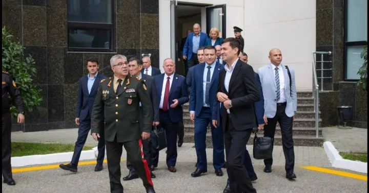 AADA sədri Ekoloji təmiz nəqliyyat vasitələri ilə avtoparkın yenilənməsi mövzusunda çıxış edib