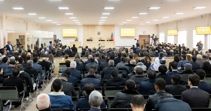 Били прикладом по голове: показания потерпевшего в суде по делу лиц армянского происхождения