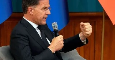 NATO da qalmaqal: Baş katib Baş nazirə qışqırıb