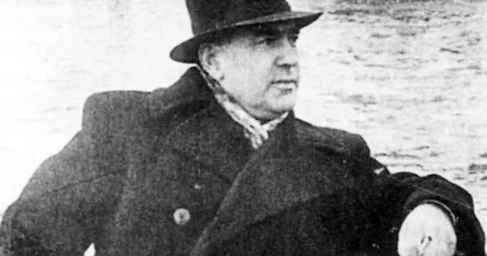 Tarixdən günümüzə boylanan əzəmətli heykəl