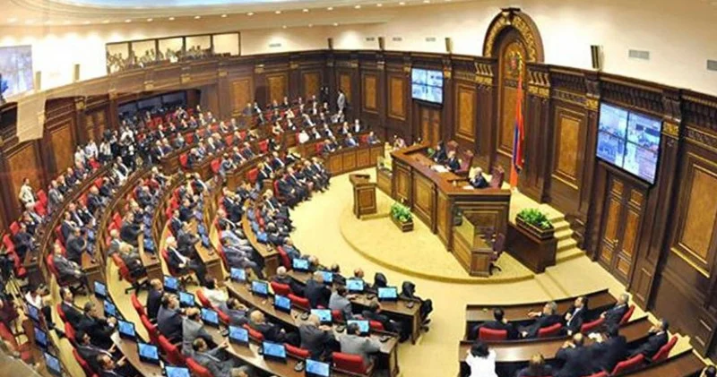 Ermənistan parlamenti növbədənkənar iclas keçirəcək SƏBƏB...