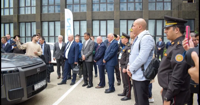 FHN akademiyasında hibrid və elektrik avtomobillər nümayiş etdirildi FOTOLAR