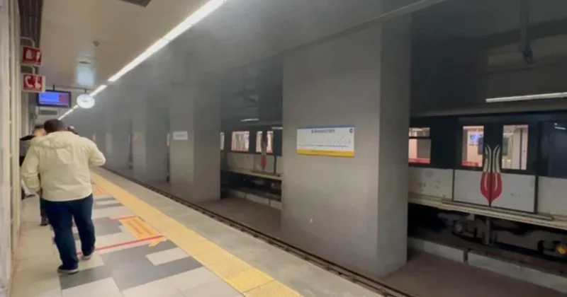 İstanbulda metroda yanğın: Sərnişinlər təxliyə edildilər