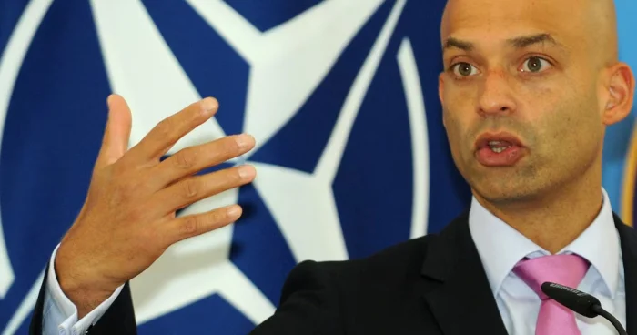 NATO: Rusiyadan geri qalırıq